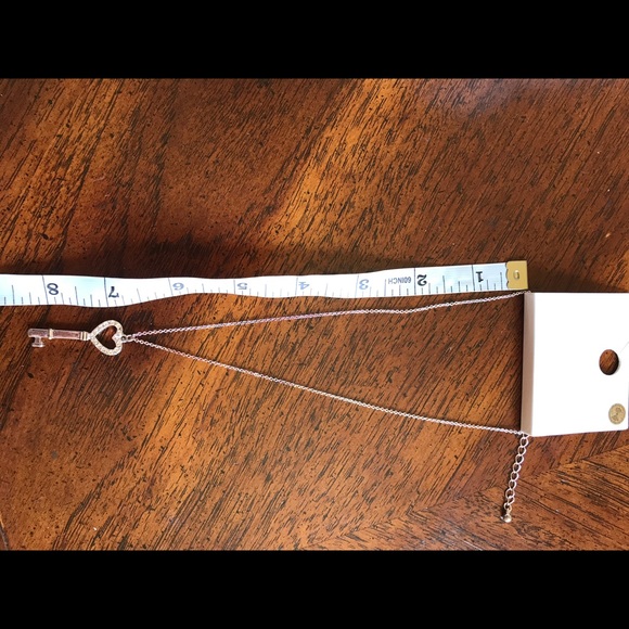 Forever 21 Heart Key Necklace - Picture 5 of 8